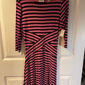 ECI Women Career Formal 3/4 Sleeve Fit & Flare Dress Size Small Black / Pink